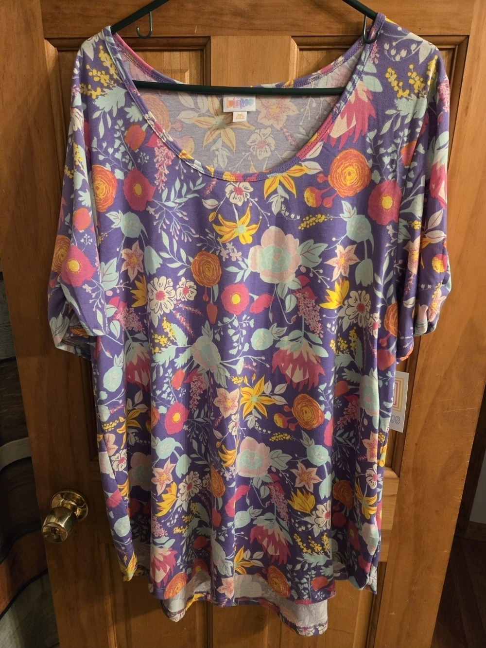 LuLaRoe Purple Floral Scoop Neck Short Sleeve Top